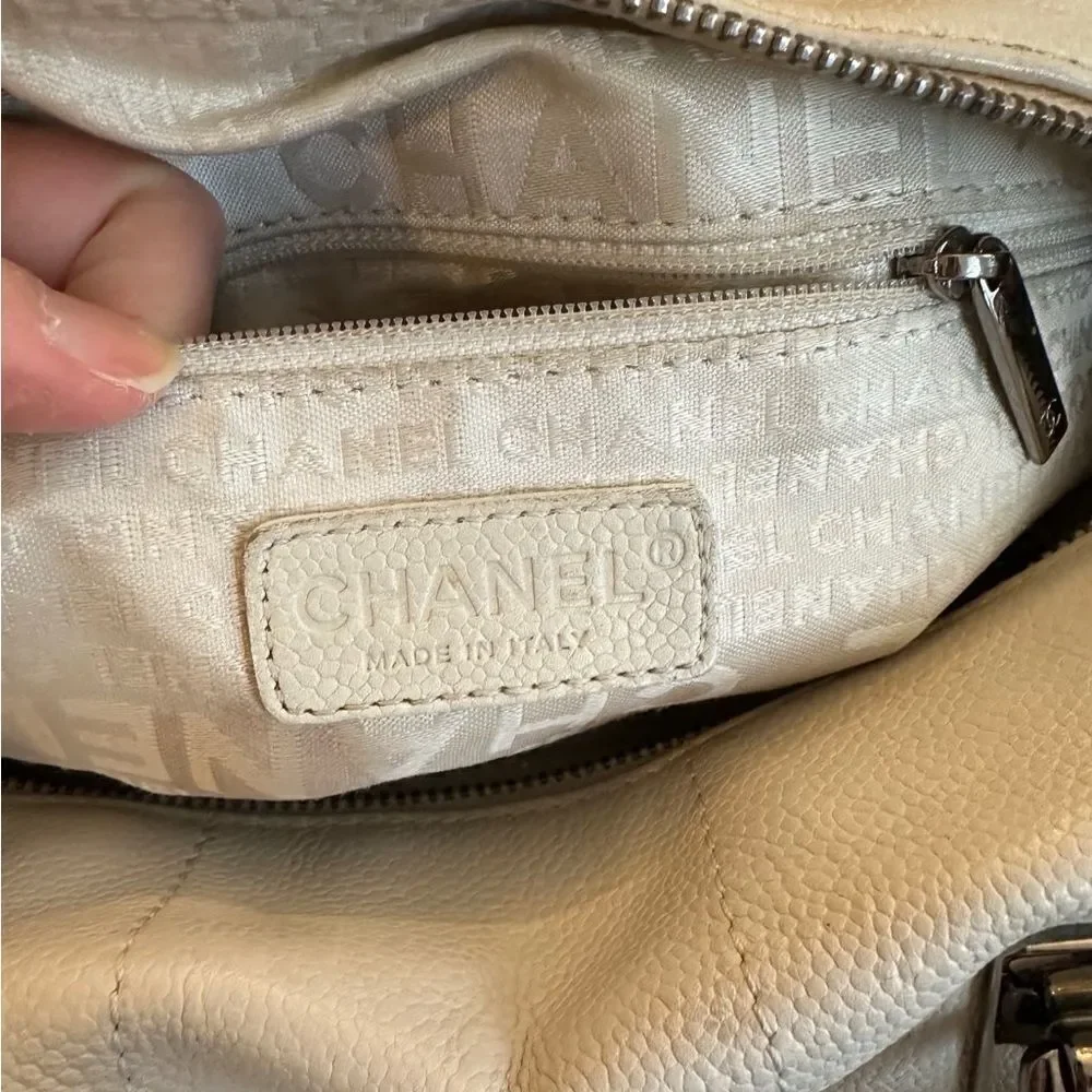 Chanel Top Handle white leather Bag